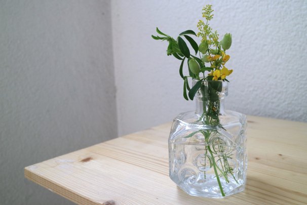 Riihimaen Lasi (リーヒマエン・ラシ) noppa/ノッパ ガラス サイコロボトル・フラワーベース ①