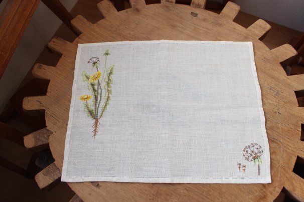 デンマーク・ヴィンテージ刺繍(クロスステッチ)リネンランチョンマット 6枚セット