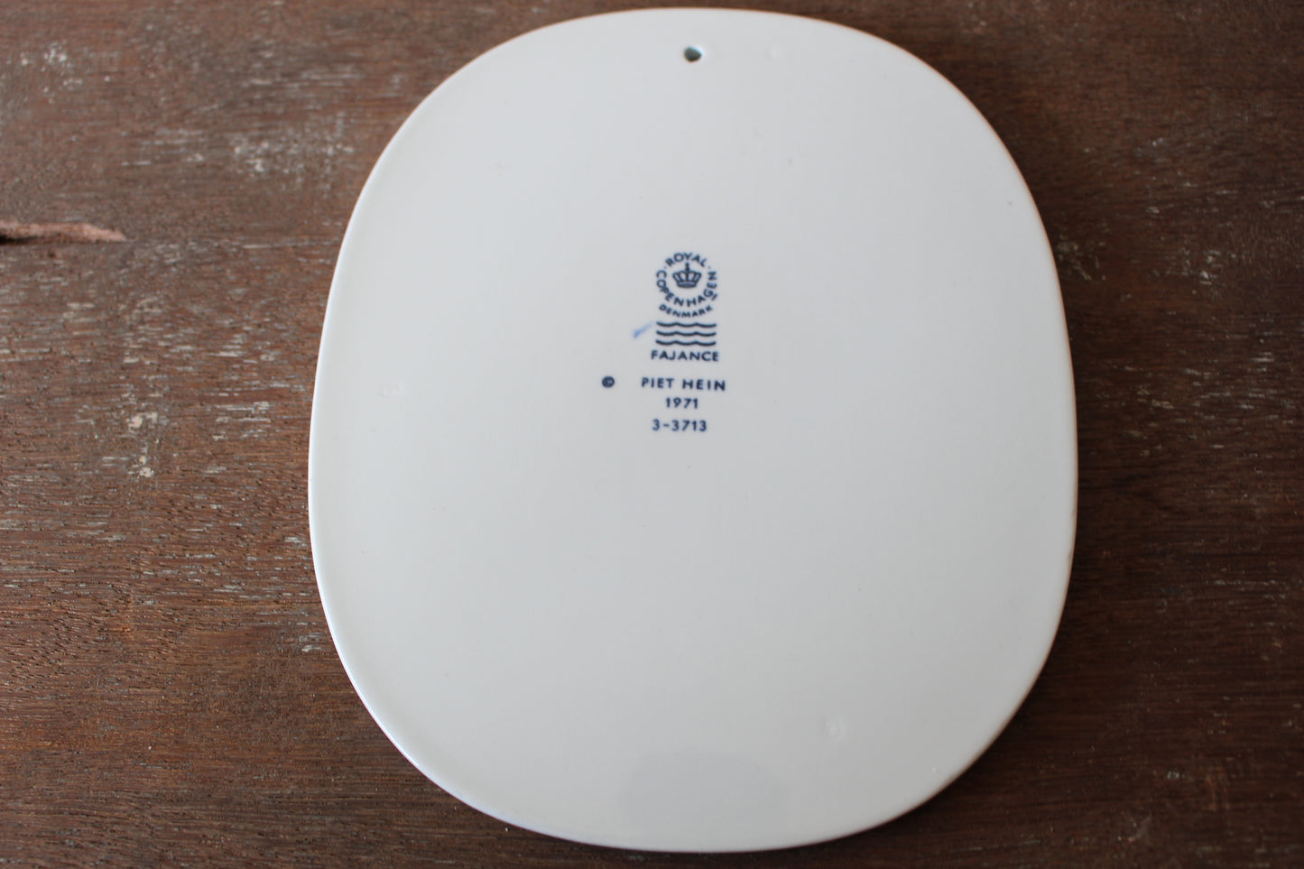 ロイヤルコペンハーゲン/ Piet Hein(ピートハイン)陶版・プレート 「真の芸術家だけが知っていること」