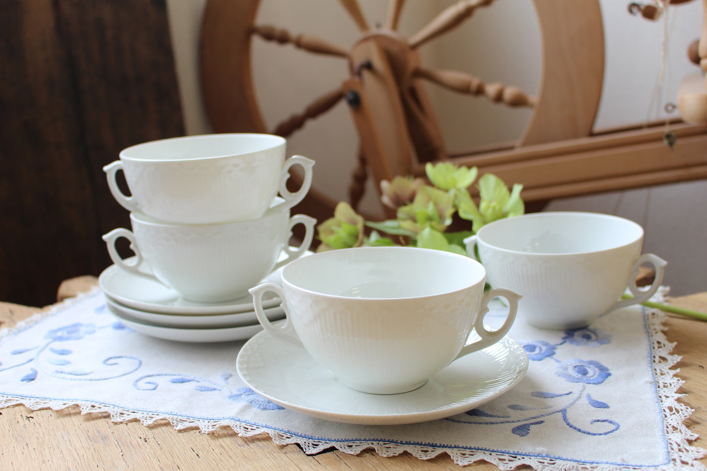 ロイヤルコペンハーゲン/ホワイトフルーテッド/ハーフレース 両耳スープカップ&ソーサー 4客セット
