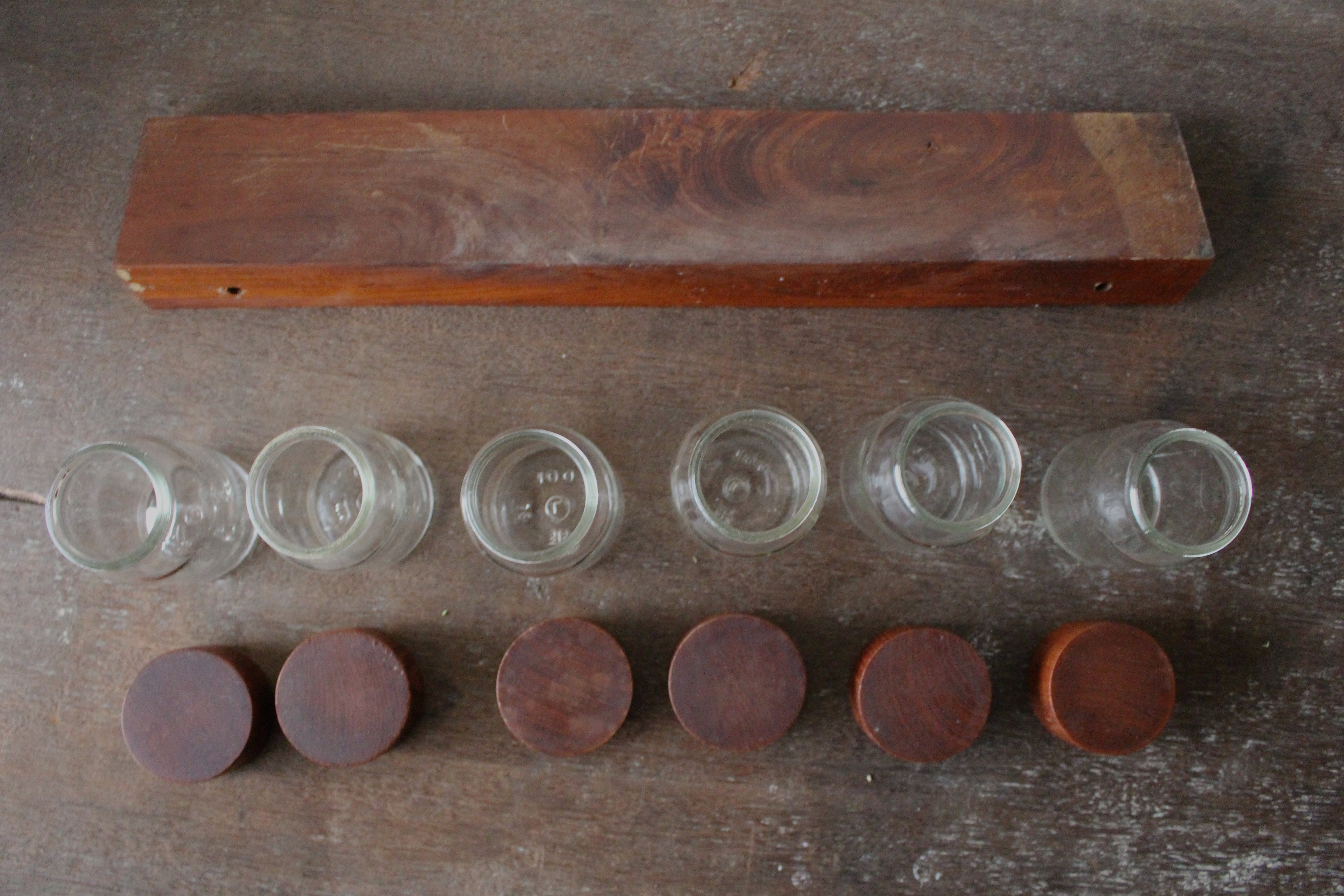 デンマーク製 チーク材 Digsmed スパイスラック&ガラスジャー6セット