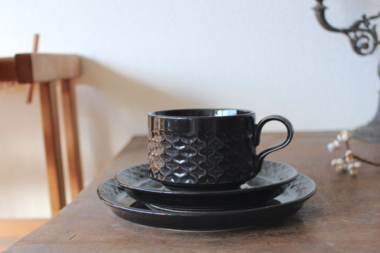Cordial Palet（コーディアル パレット）ブラック トリオセット　カップ＆ソーサー &ケーキプレート
