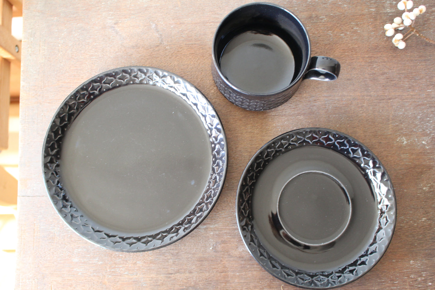 Cordial Palet（コーディアル パレット）ブラック トリオセット　カップ＆ソーサー &ケーキプレート