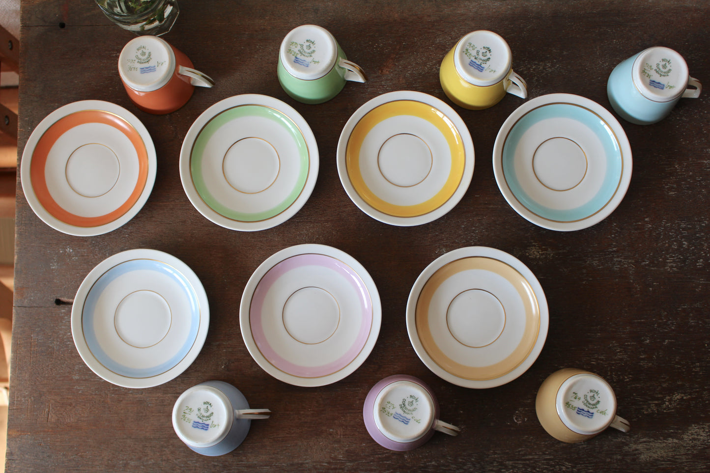 ロイヤルコペンハーゲン デミタスカップ&ソーサー 7色セット