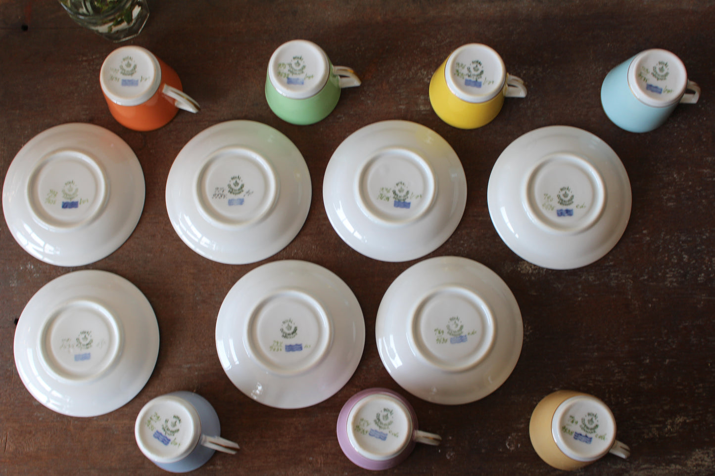 ロイヤルコペンハーゲン デミタスカップ&ソーサー 7色セット