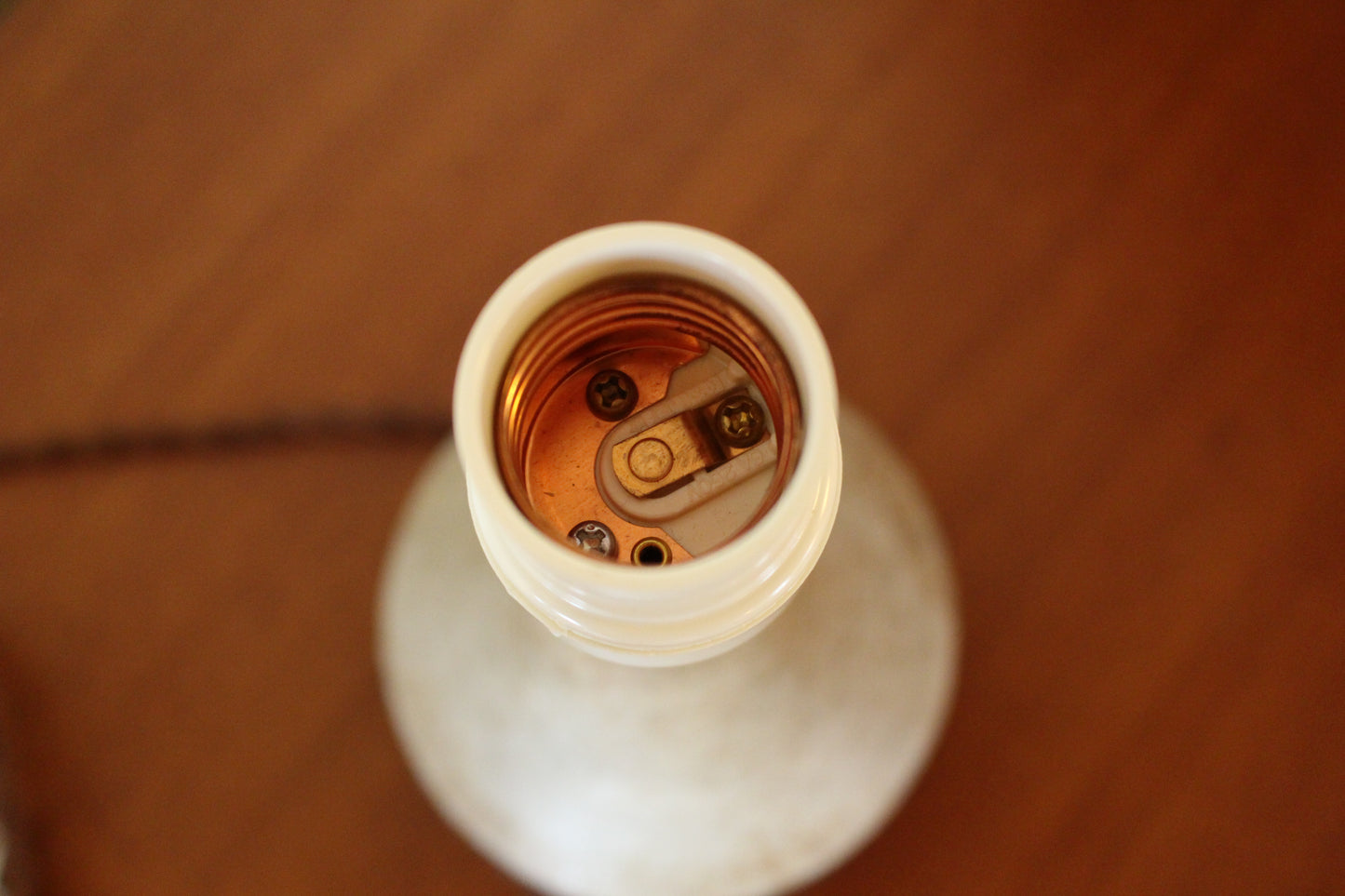 Løvemose（ロウエモーズ）ヴィンテージテーブルランプ