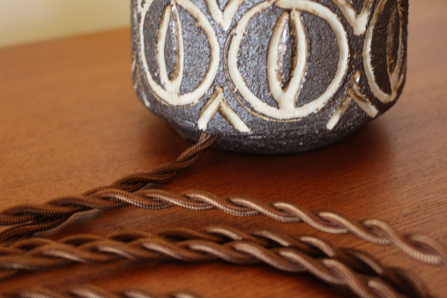 Løvemose（ロウエモーズ）ヴィンテージテーブルランプ