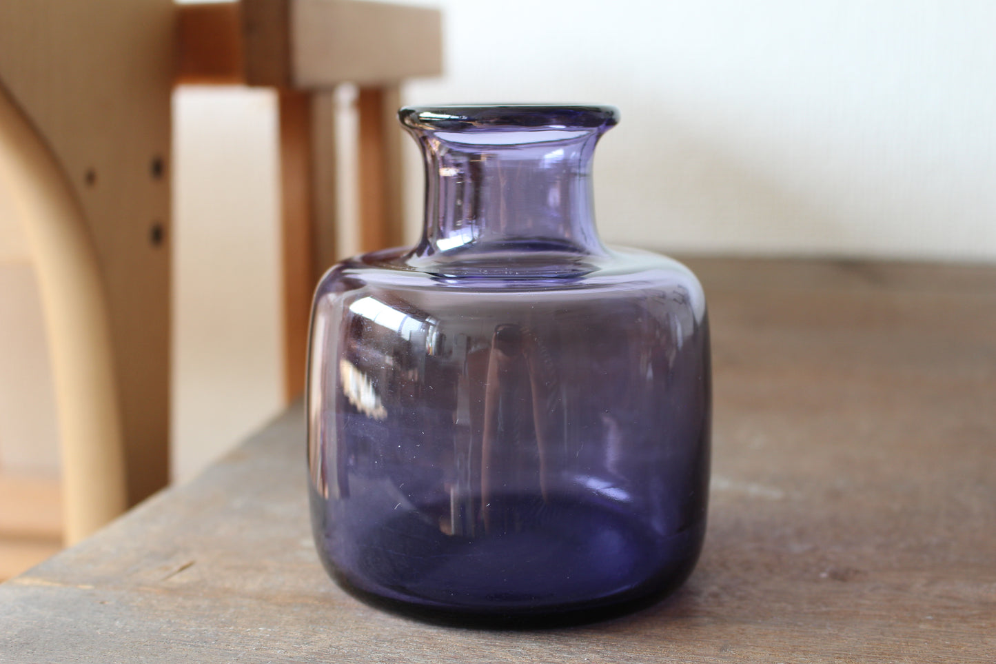 Holmgaard(ホルムガード)　ヴィンテージガラスフラワーベース・花瓶　パープル