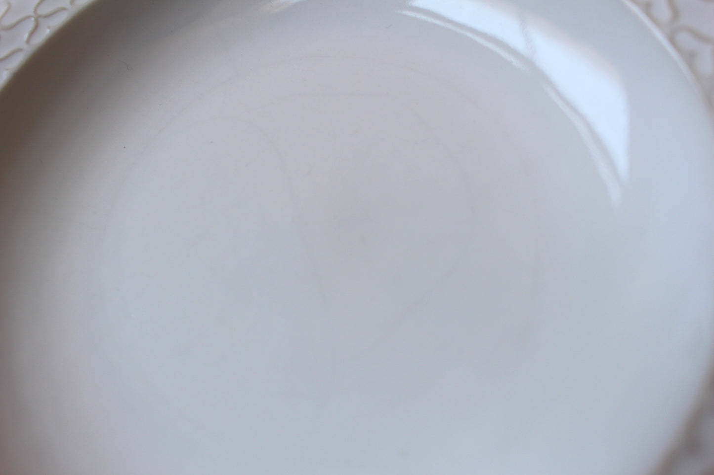 クイストゴー　Cordial Palet（コーディアル　パレット）ホワイト　深皿・スープボウル